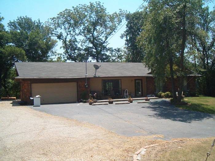 1st image of 19955 S Lake Dr