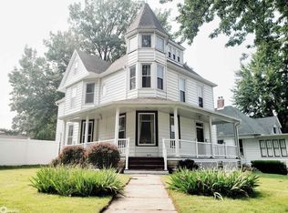 1821 Orchard St, Burlington, IA 52601