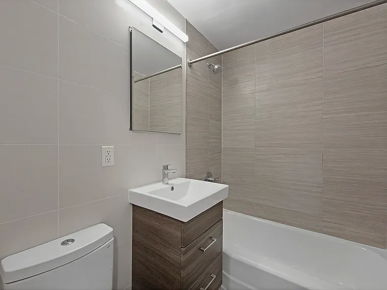 210 W 89th St #1D — Photo 10