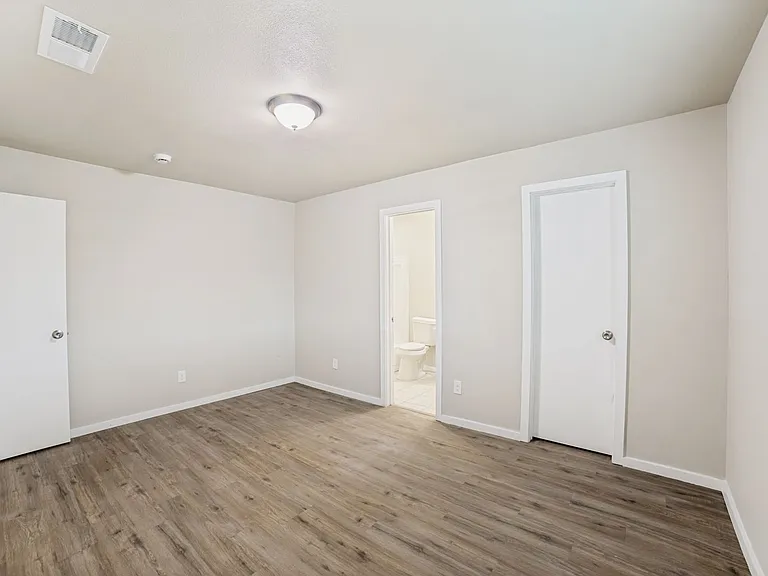 10506 Bounty Dr — Photo 18