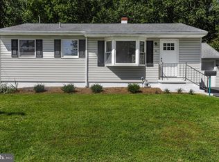 40 Holden Dr, New Castle, DE 19720