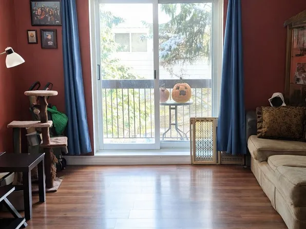 2 Chittim Rd #205, Chatham Kent, ON N0P 1A0