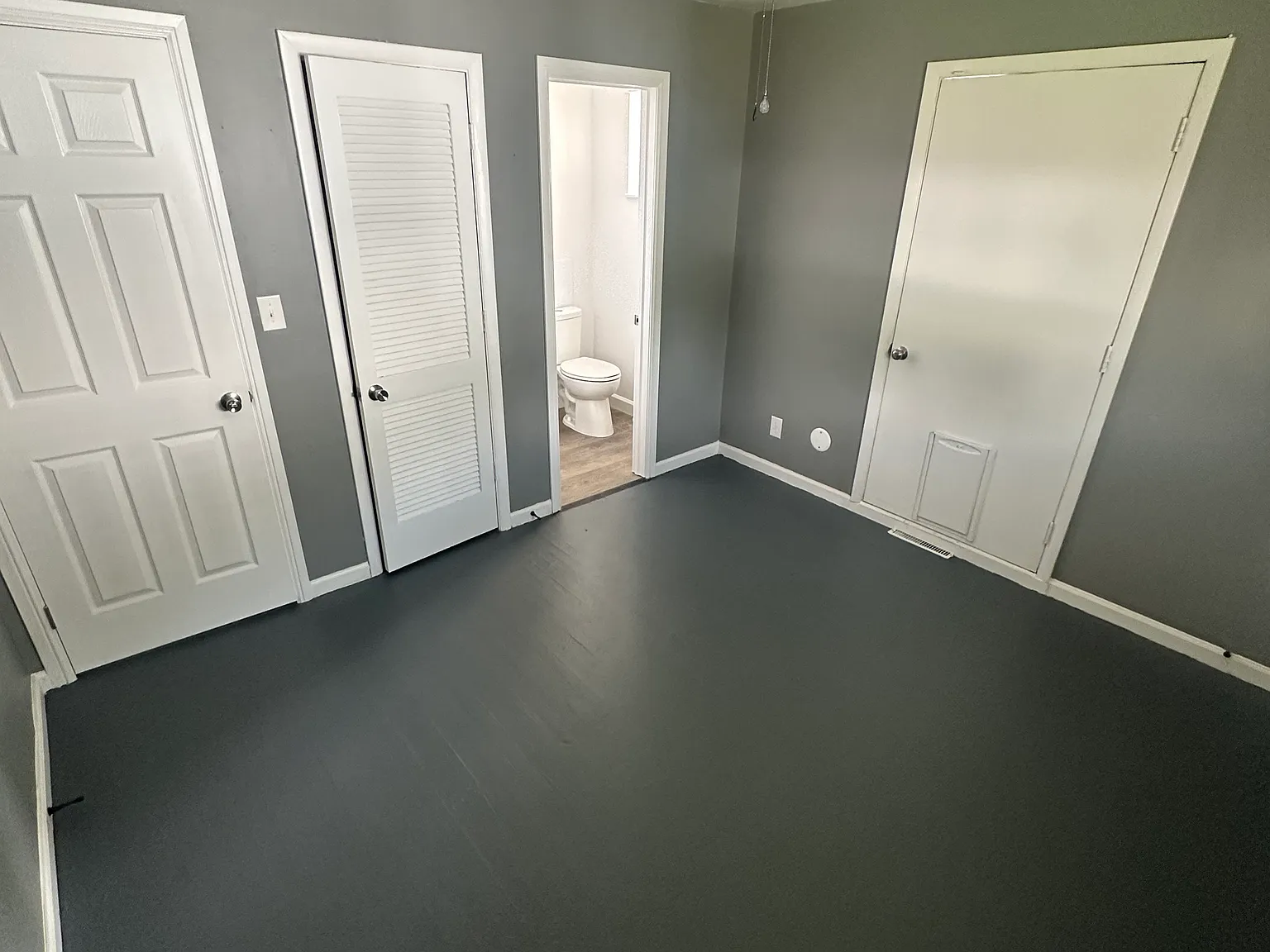 3 bed, 1008 sqft, $1,300 — Photo 4