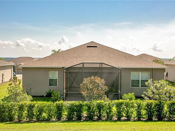 3rd image of 3851 Sanibel St