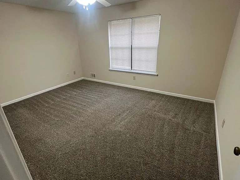 3183 Dove Ct #B — Photo 8