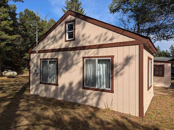 4th image of 8037 Hintz Rd