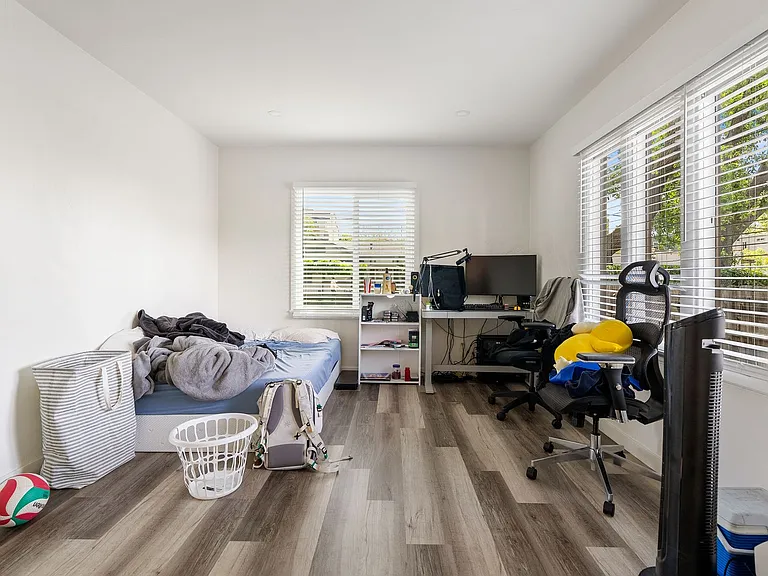 Modern Living: 8-Unit Apartment Building in the Heart of Downtown San Luis Obispo — Photo 38