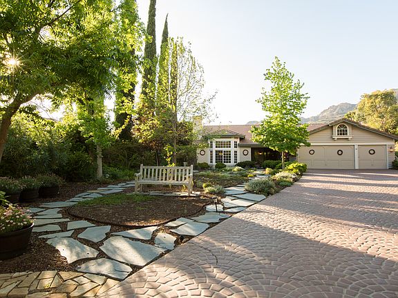 4th image of 5455 Bromely Dr
