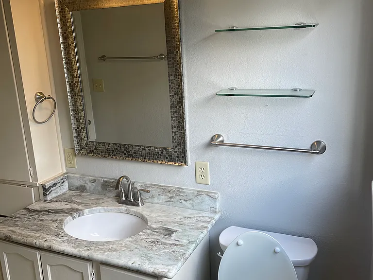 276 Emporia Blvd — Photo 6