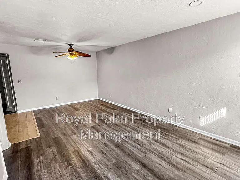 3744 Estelle Ave — Photo 8