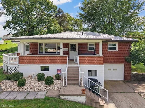 706 Overlook Dr, Wintersville, OH 43953
