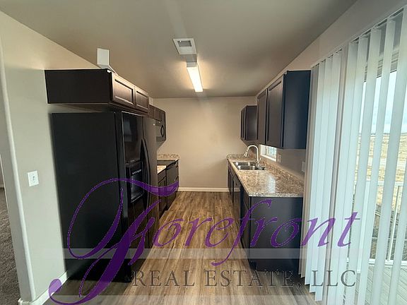 3rd image of 657 Pebble Mountain Dr #D