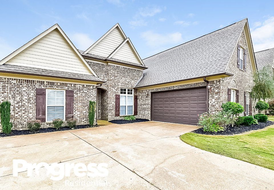 1st image of 2669 Champion Hills Dr
