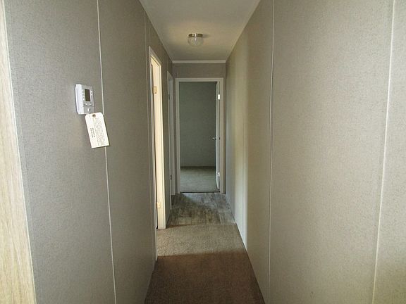 3rd image of 133 Delaware Cir