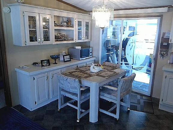5th image of 1028 Palm Ave