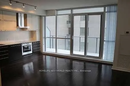770 Bay St #808 — Photo 2