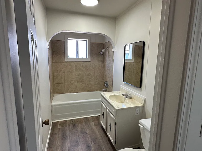 721 Main St — Photo 7