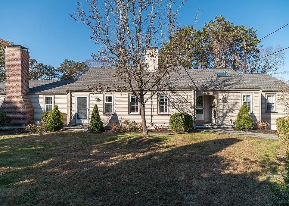 17 Proctor St, Manchester, MA 01944 Zillow