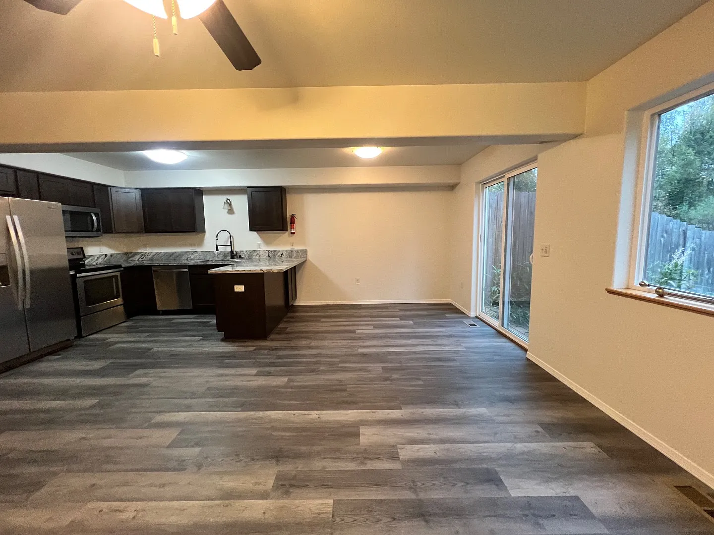 4755 W Kaylee River Cir — Photo 2