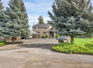2310 SW 23rd St, Redmond, OR 97756