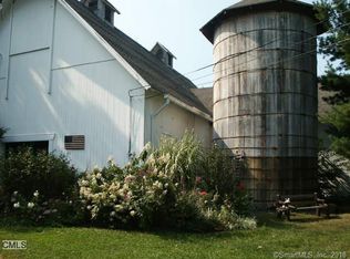 48 Platts Hill Rd, Newtown, CT 06470