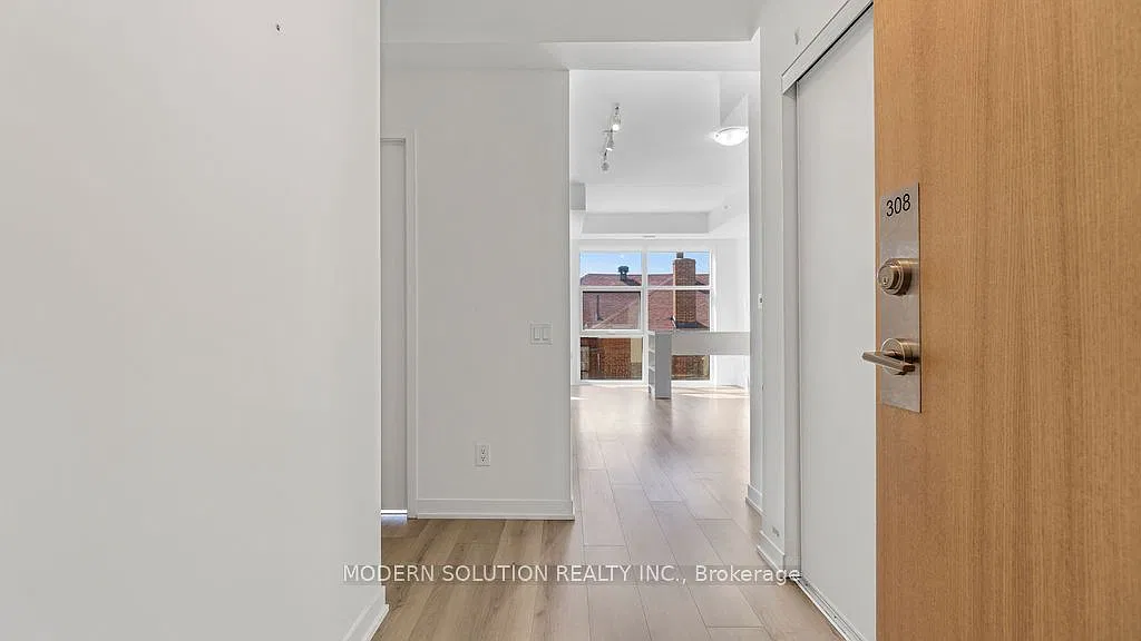 1787 Saint Clair Ave W — Photo 3