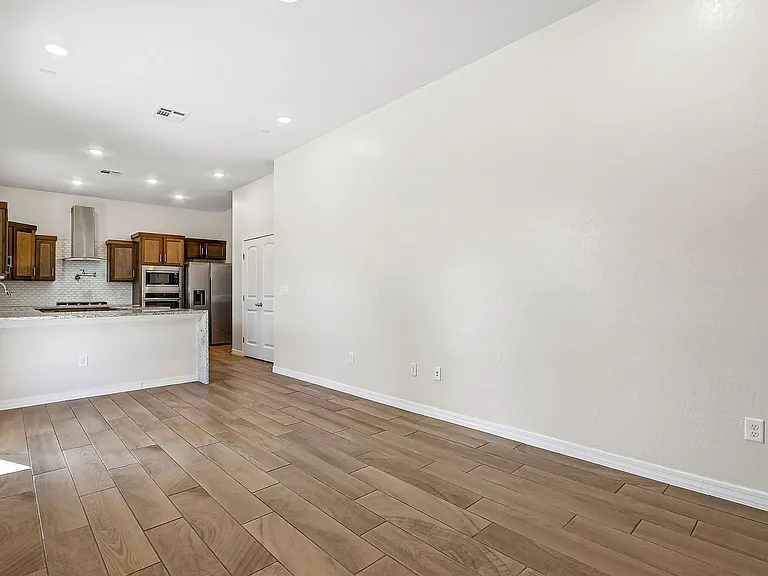649 La Entrada Cir — Photo 16