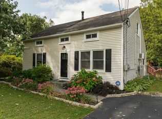 9 W Dogwood Dr, Poughkeepsie, NY