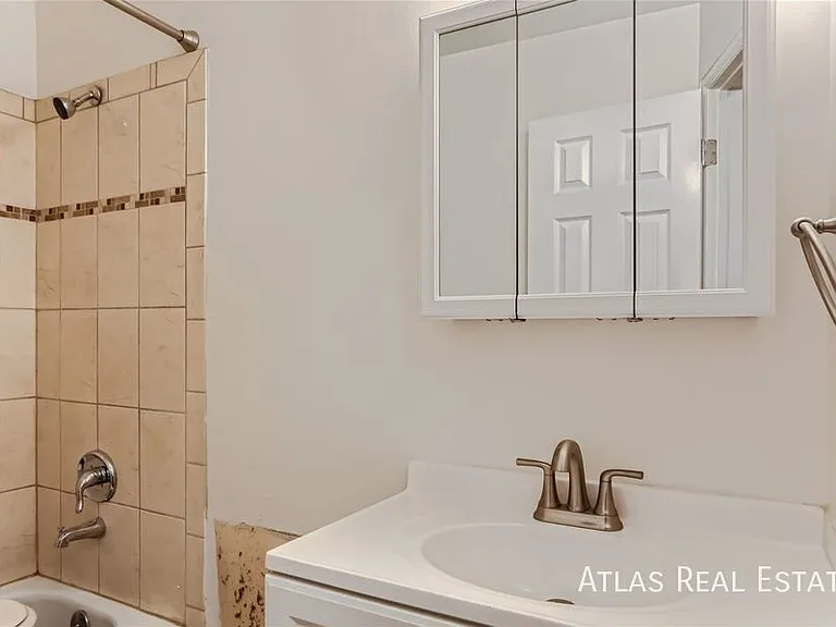 901 S Taft Hill Rd #7 — Photo 3