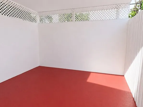 3881 E 9th Ln, Hialeah, FL 33013