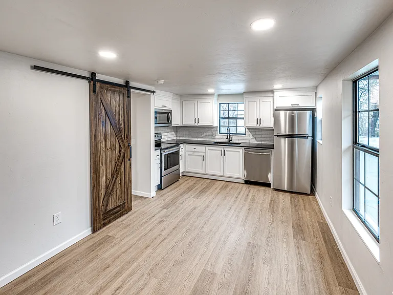 2314.5 NW 21st St #2 — Photo 14