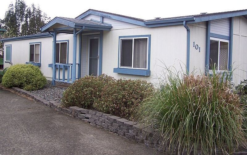 Exterior front with covered entry way.