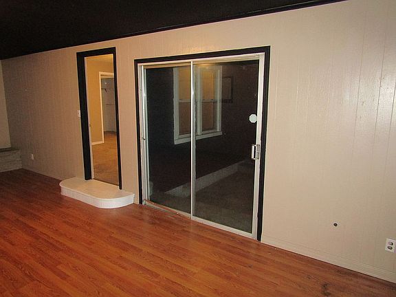 3rd image of 647 N Louisa Ave