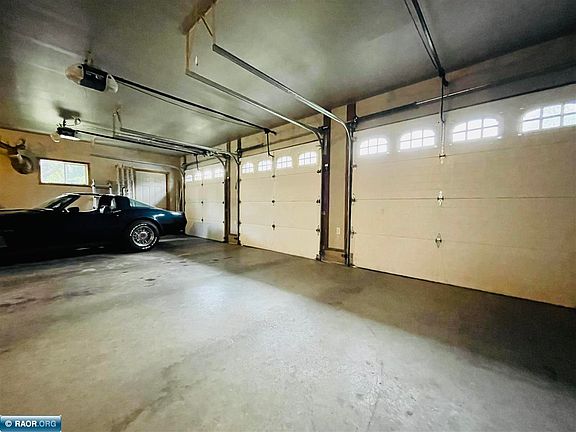 5th image of 419 5th Ave NW