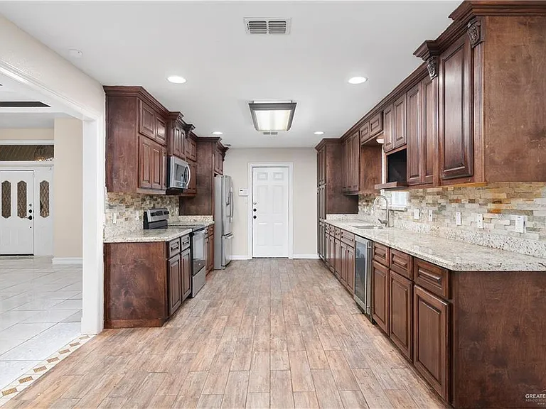 3013 Flamingo Ave — Photo 10