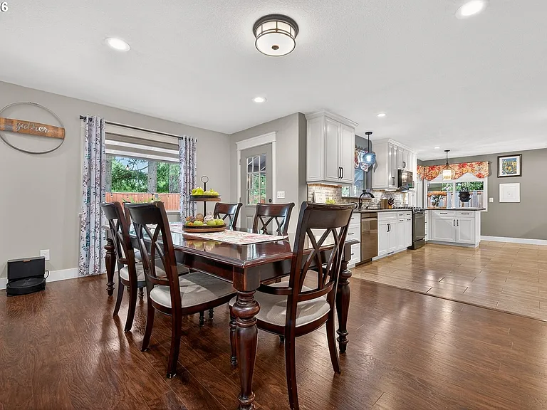 2264 SE Singing Woods Dr — Photo 5