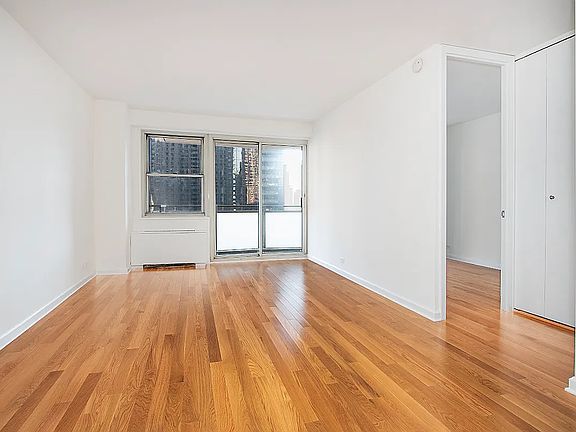 3rd image of 300 E 40th St APT 7F