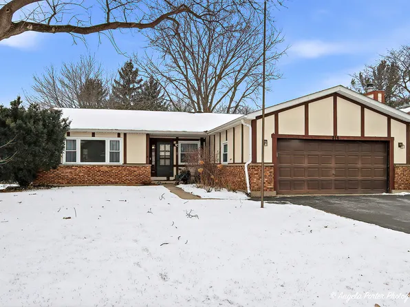 216 Waterbury Cir, Lake Villa, IL 60046