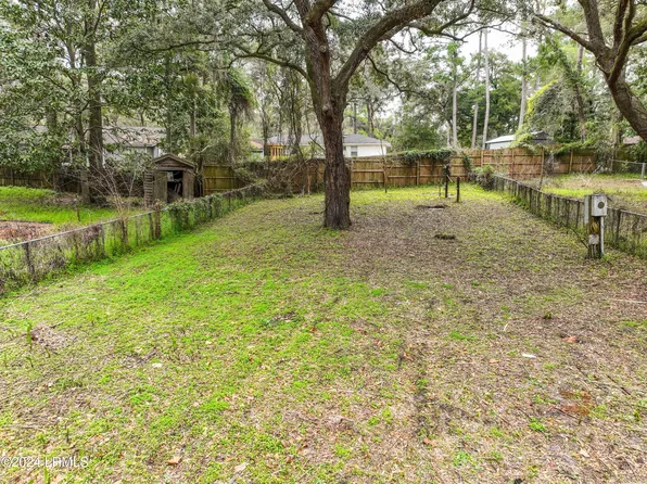 19 Katy Cir, Beaufort, SC 29907