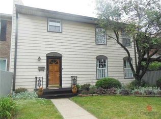 1821 Wellesley Cmns, Indianapolis, IN 46219
