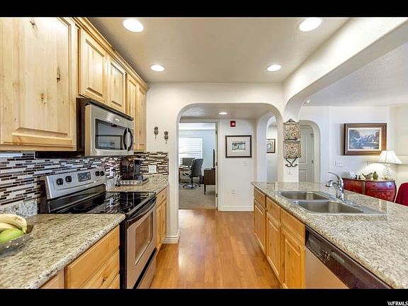 3rd image of 5003 W Calton Ln Unit 103
