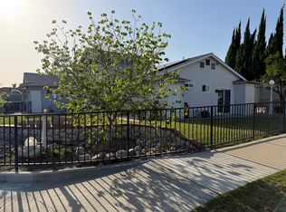 2147 E Baseline Rd, Glendora, CA 91740