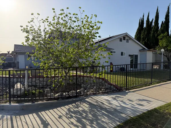 2147 E Baseline Rd, Glendora, CA 91740