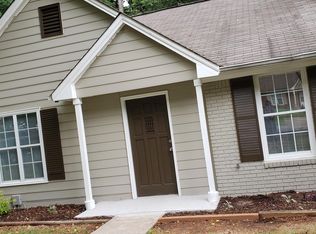 345 Farm Place Ct NE, Woodstock, GA 30188