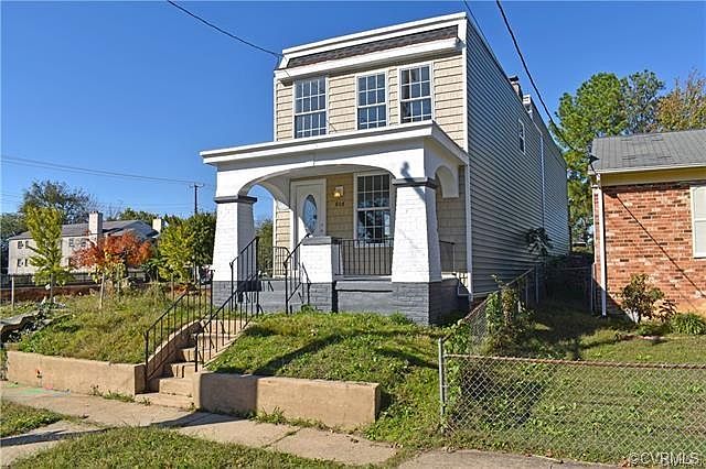 1st image of 808 N 32nd St
