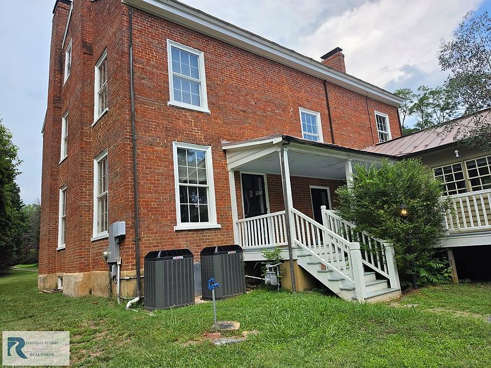 31st image of 53 Main St W