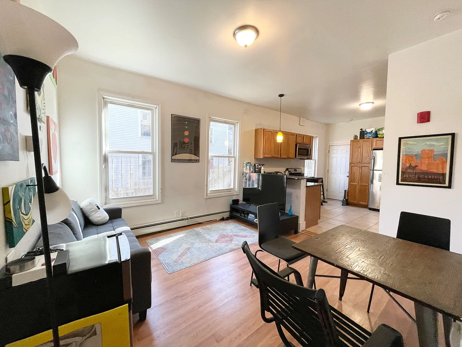3 bed, 999 sqft, $5,200 — Photo 3