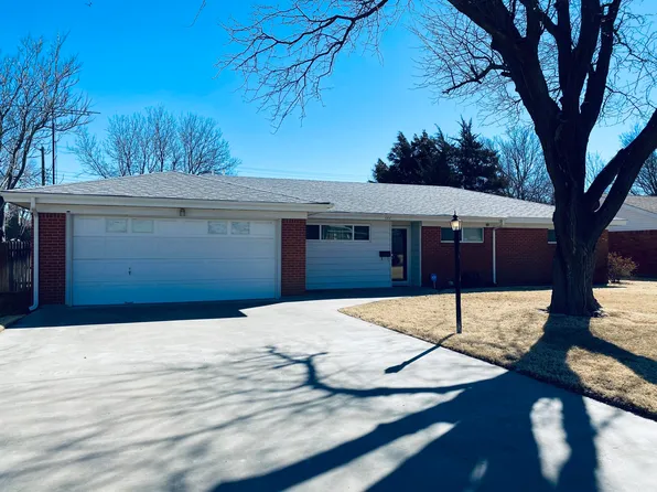 122 Cherry Ave, Dumas, TX 79029