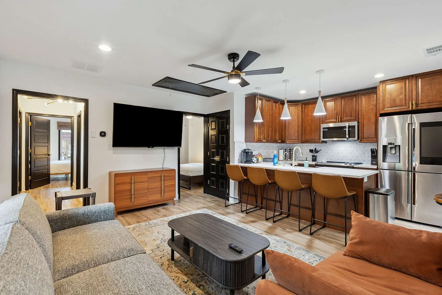 2 bed, 2.0 bath, $2,382 — Photo 3
