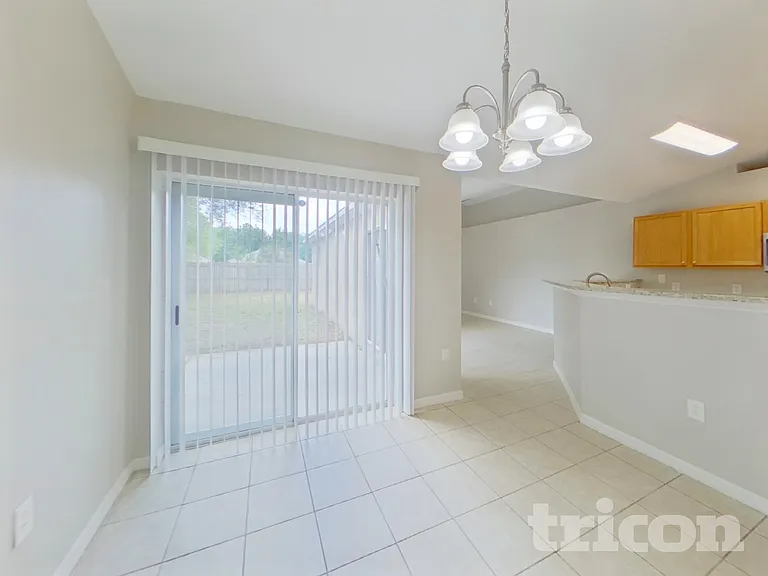 810 Ognon Ct — Photo 5
